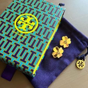 Tory Burch Flower 🌸 Earrings w/ Logo